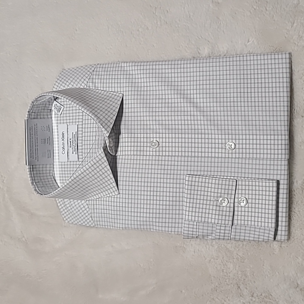 Calvin Klein Men's Slim Fit Wrinkle Resistant Dress Shirt Mens Size 15.5